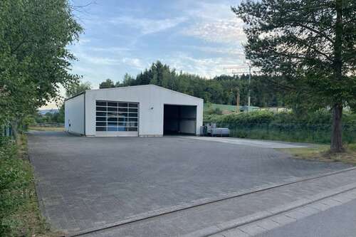 Foto - Halle in Dahn 3.900,00 € 330 m²