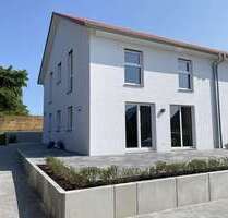 Haus zum Mieten in Ellingen 1.650,00 € 127 m²