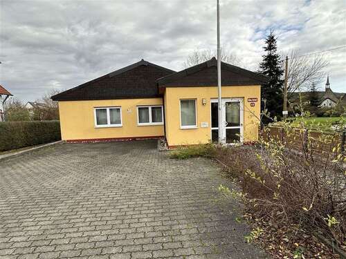 Foto - Einzelhandel in Rattelsdorf , Oberfr 890,00 € 111 m²