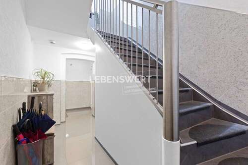 Foto - Haus zum Kaufen in Solingen 519.500,00 € 290 m²