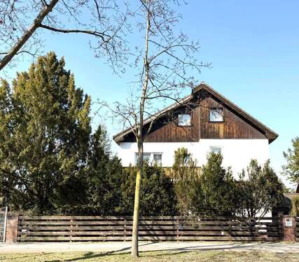 Foto - Haus zum Kaufen in Berlin 1.100.000,00 € 216 m²