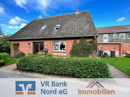 Foto - Haus zum Kaufen in Oldsum 549.000,00 € 196 m²