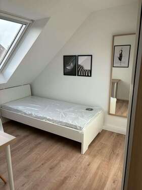 Foto - WG-Zimmer in Stuttgart 600,00 € 10 m²