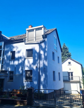 Foto - Haus zum Kaufen in Frankfurt am Main 785.000,00 € 210 m²