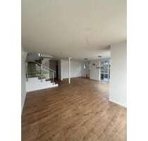 Haus zum Mieten in Rümmelsheim 2.000,00 € 182 m²