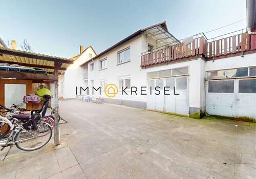 Foto - Haus zum Kaufen in Stutensee 430.000,00 € 235 m²