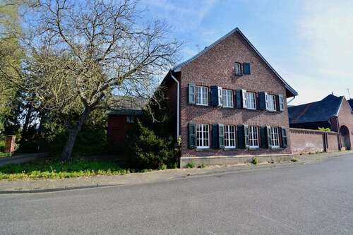 Foto - Haus zum Kaufen in Mönchengladbach 340.000,00 € 153 m²