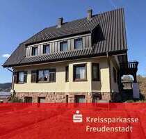 Haus zum Kaufen in Baiersbronn 450.000,00 € 244.85 m²