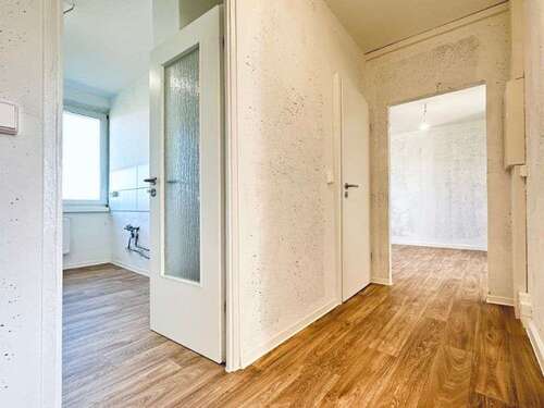 Foto - Wohnung zum Mieten in Freital 413,18 € 64.56 m²