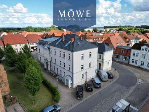 Foto - Haus zum Kaufen in Neukalen 360.000,00 € 480.2 m²