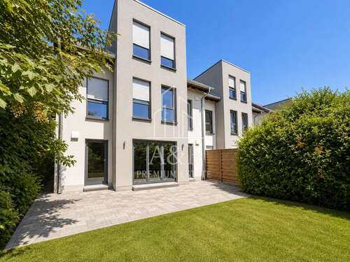 Foto - Haus zum Kaufen in Ludwigshafen am Rhein Oppau 745.000,00 € 230 m²