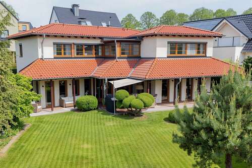Foto - Haus zum Kaufen in Körbecke 970.000,00 € 203 m²