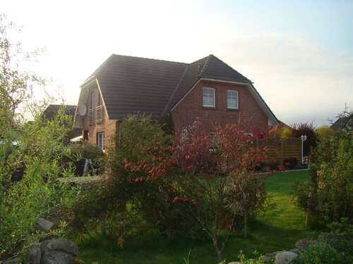 Foto - Wohnung zum Mieten in Warwerort 750,00 € 80 m²