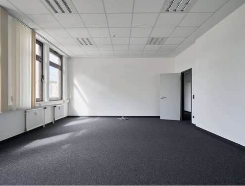 Foto - Büro in Nürnberg 625,00 € 26.98 m²