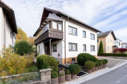 Foto - Haus zum Kaufen in Sonnefeld 295.000,00 € 166 m²