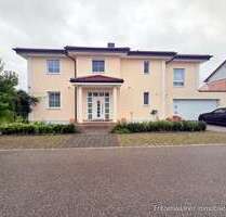 Haus zum Kaufen in Königsbrunn 1.350.000,00 € 261 m²