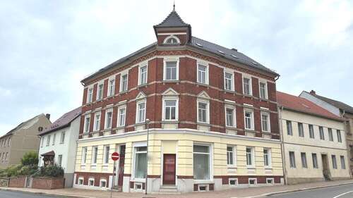 Foto - Haus zum Kaufen in Roßwein 149.900,00 € 302 m²