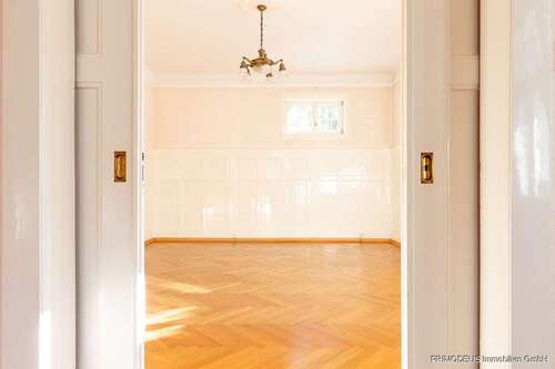 Foto - Haus zum Kaufen in Dreieich Buchschlag 1.950.000,00 € 230 m²