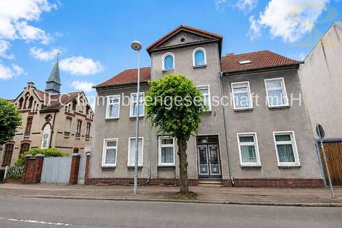 Foto - Haus zum Kaufen in Coswig (Anhalt) 70.000,00 € 268 m²