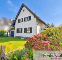 Haus zum Kaufen in Düsseldorf Urdenbach 759.000,00 € 131.01 m²