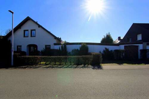 Foto - Haus zum Kaufen in Rheda-Wiedenbrück 445.000,00 € 138 m²