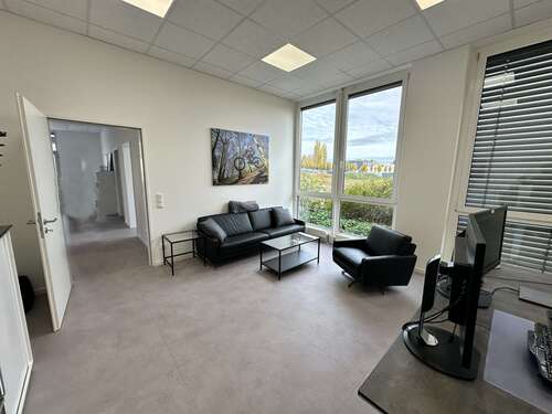 Foto - Büro in Holzwickede 1.750,00 € 138 m²