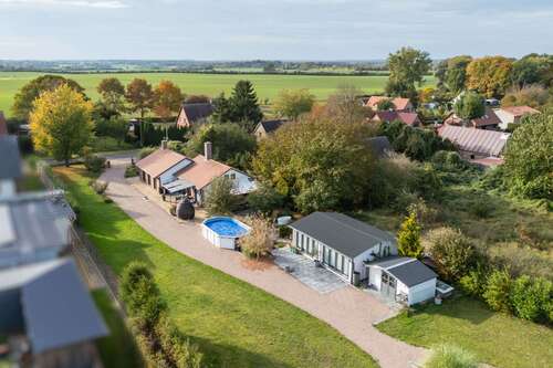 Foto - Haus zum Kaufen in Varchentin, OT Carolinenhof 498.500,00 € 191 m²