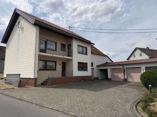 Foto - Haus zum Kaufen in Strohn 195.000,00 € 130.4 m²