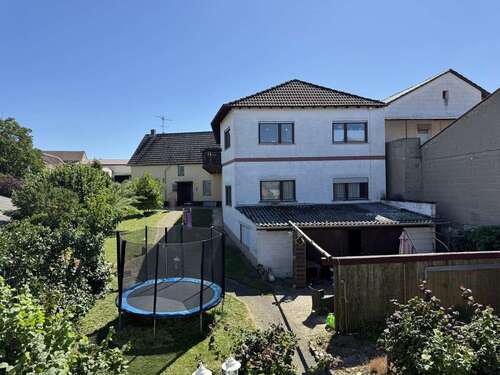 Foto - Haus zum Kaufen in Dolgesheim 380.000,00 € 305 m²