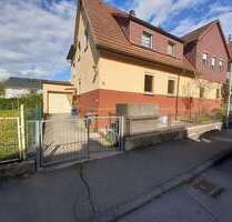 Haus zum Kaufen in Frickenhausen 450.000,00 € 200 m²