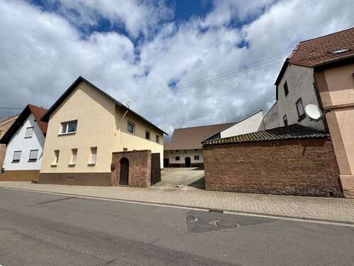 Foto - Haus zum Kaufen in Standenbühl 398.000,00 € 145.64 m²