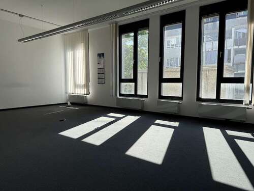 Foto - Büro in Frankfurt am Main 622,20 € 41.48 m²