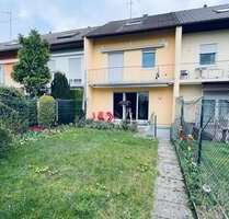 Haus zum Mieten in Augsburg 2.500,00 € 137.49 m²