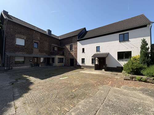 Foto - Haus zum Kaufen in Mechernich 225.000,00 € 261.67 m²