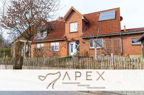 Foto - Haus zum Kaufen in Bergenhusen 335.000,00 € 220 m²