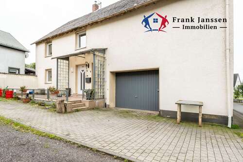 Foto - Haus zum Kaufen in Wallscheid 99.000,00 € 77 m²