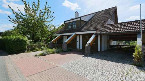 Foto - Haus zum Kaufen in Bad Wünnenberg 289.000,00 € 218 m²