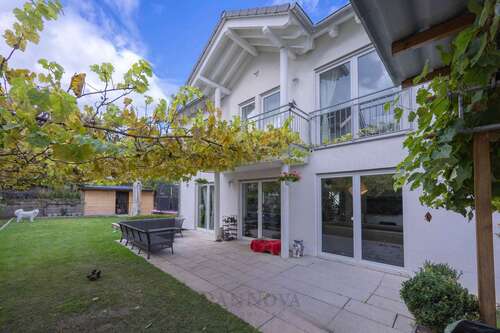 Foto - Haus zum Kaufen in Dietzenbach 990.000,00 € 222 m²