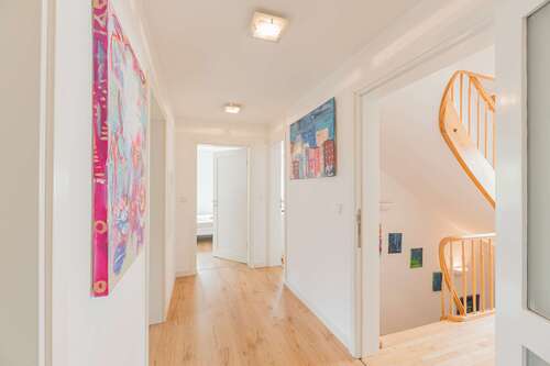 Foto - Haus zum Kaufen in Korntal-Münchingen 894.500,00 € 216.1 m²