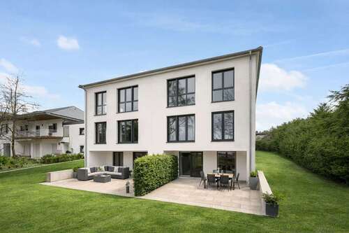 Foto - Haus zum Kaufen in Schmitten im Taunus 695.000,00 € 230 m²