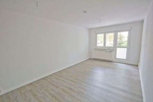 Foto - Wohnung zum Mieten in Halle (Saale) 338,00 € 70.49 m²