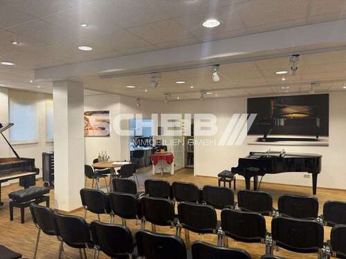 Foto - Einzelhandel in Crailsheim 1.745,25 € 183.71 m²