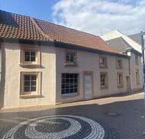 Haus zum Kaufen in Dinslaken 640.000,00 € 288 m²