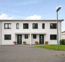 Haus zum Kaufen in Schmitten im Taunus 715.000,00 € 230 m²