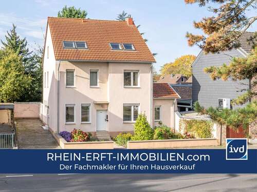 Foto - Haus zum Kaufen in Bedburg 325.000,00 € 180 m²