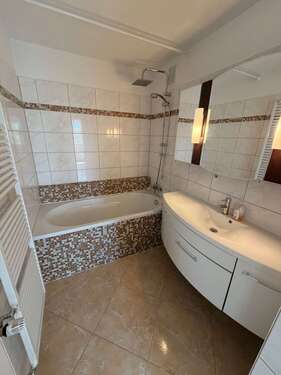 Foto - Wohnung zum Kaufen in Kirchheim 299.000,00 € 104 m²