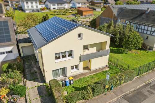 Foto - Haus zum Kaufen in Grünberg 289.000,00 € 154.29 m²