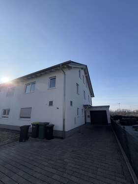 Foto - Haus zum Mieten in Amöneburg-Roßdorf 1.450,00 € 135 m²