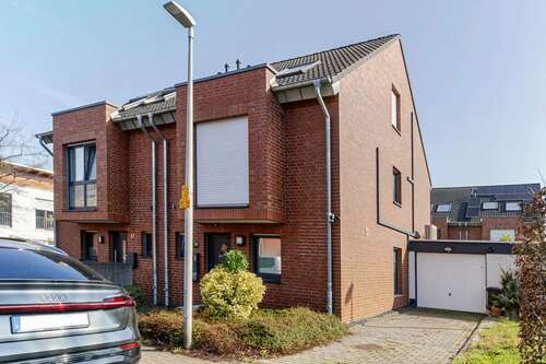 Foto - Haus zum Kaufen in Dormagen 585.000,00 € 144 m²