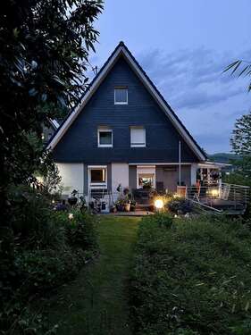 Foto - Haus zum Kaufen in Netphen 385.000,00 € 202 m²